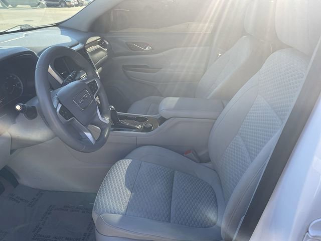 2017 Gmc Acadia SLE photo 3