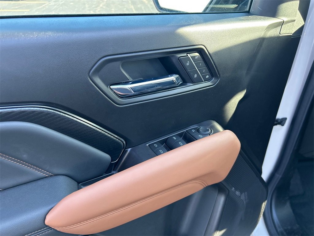 2026 GMC CANYON - Image 13