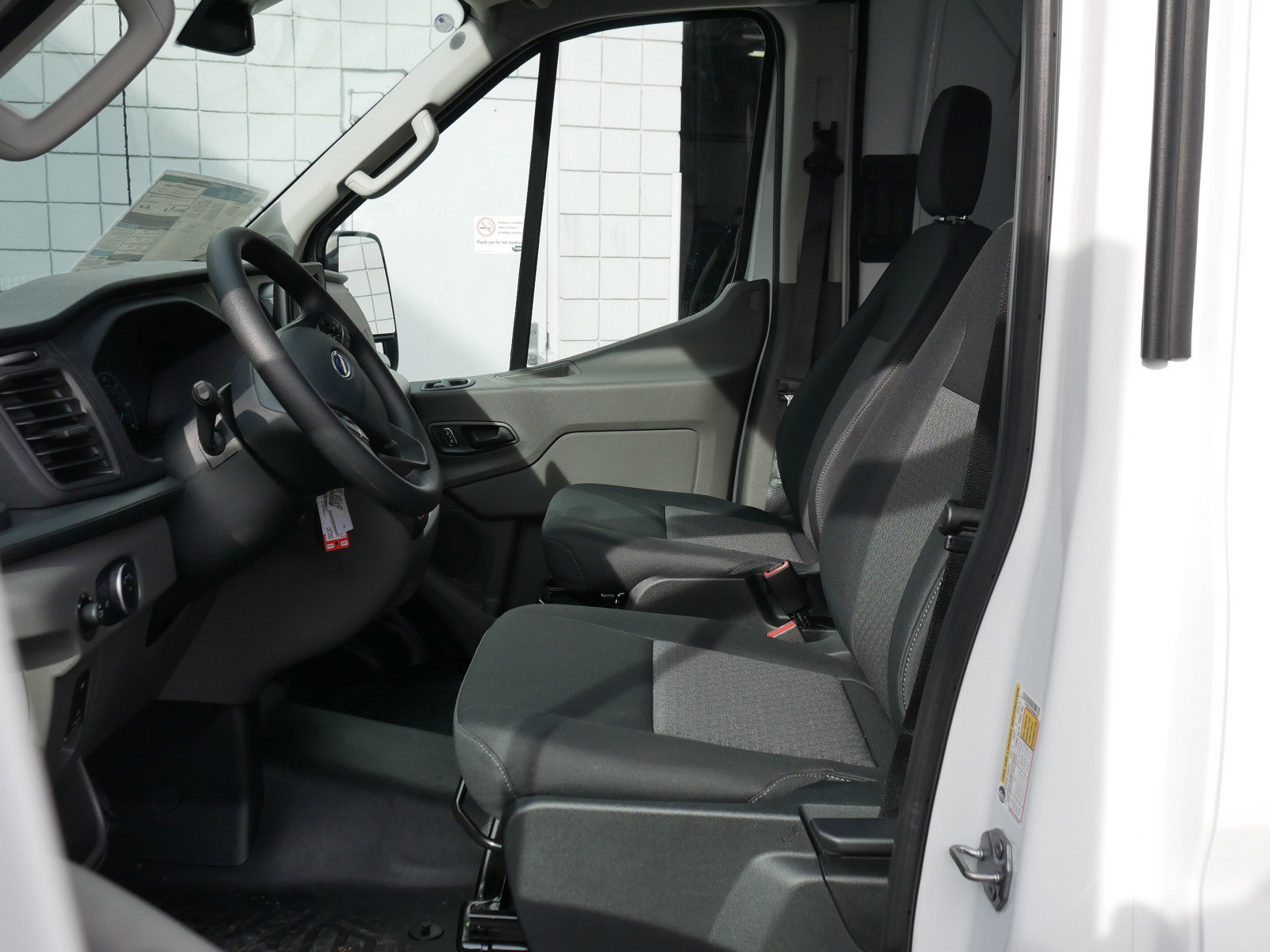 2024 Ford Transit Cargo Van photo 3
