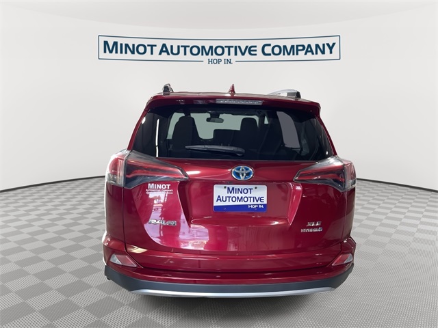 2018 Toyota RAV4 Hybrid XLE photo 7