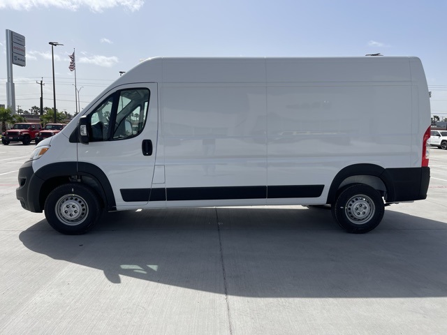 2025 Ram ProMaster 2500 photo 3