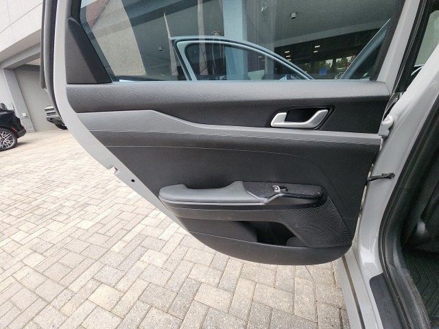 2021 Kia K5 GT-Line photo 15