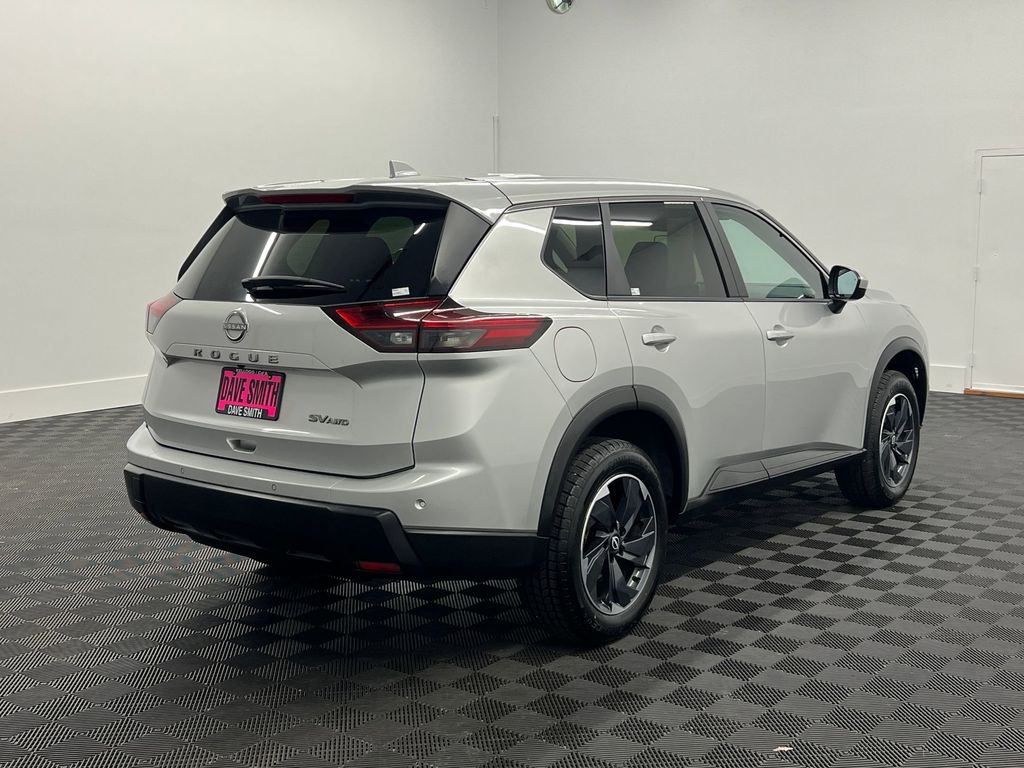 2024 Nissan Rogue SV photo 8