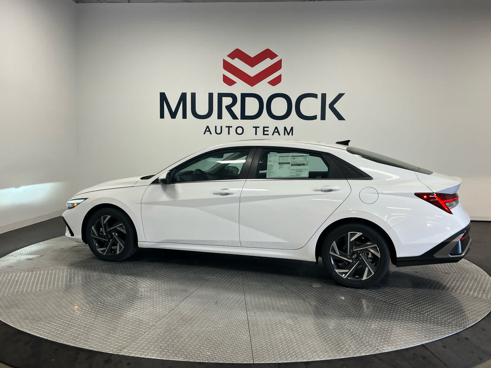2025 Hyundai Elantra Hybrid Limited photo 2