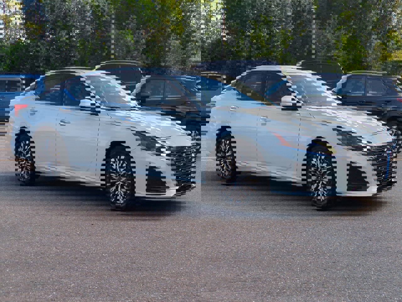 2023 Nissan Altima 2.5 SV photo 3