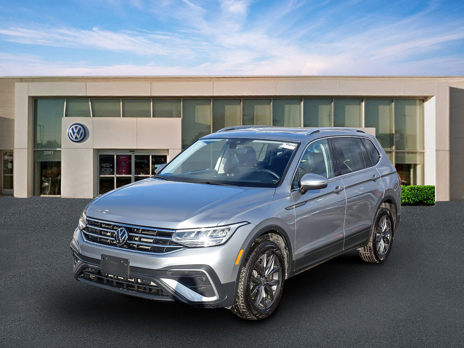 2024 VOLKSWAGEN TIGUAN - Image 2