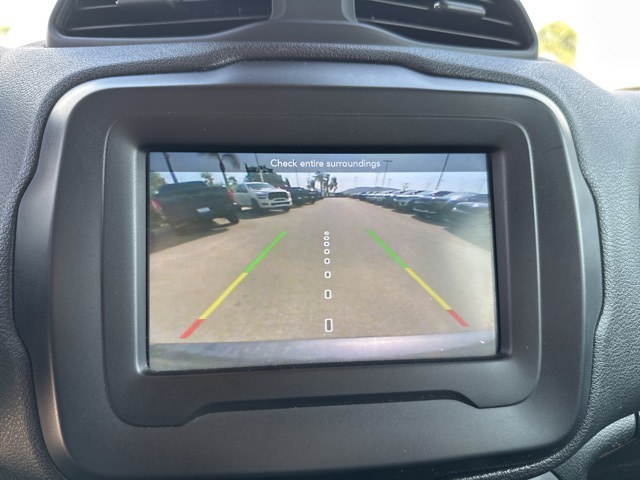 2019 Jeep Renegade Latitude photo 16