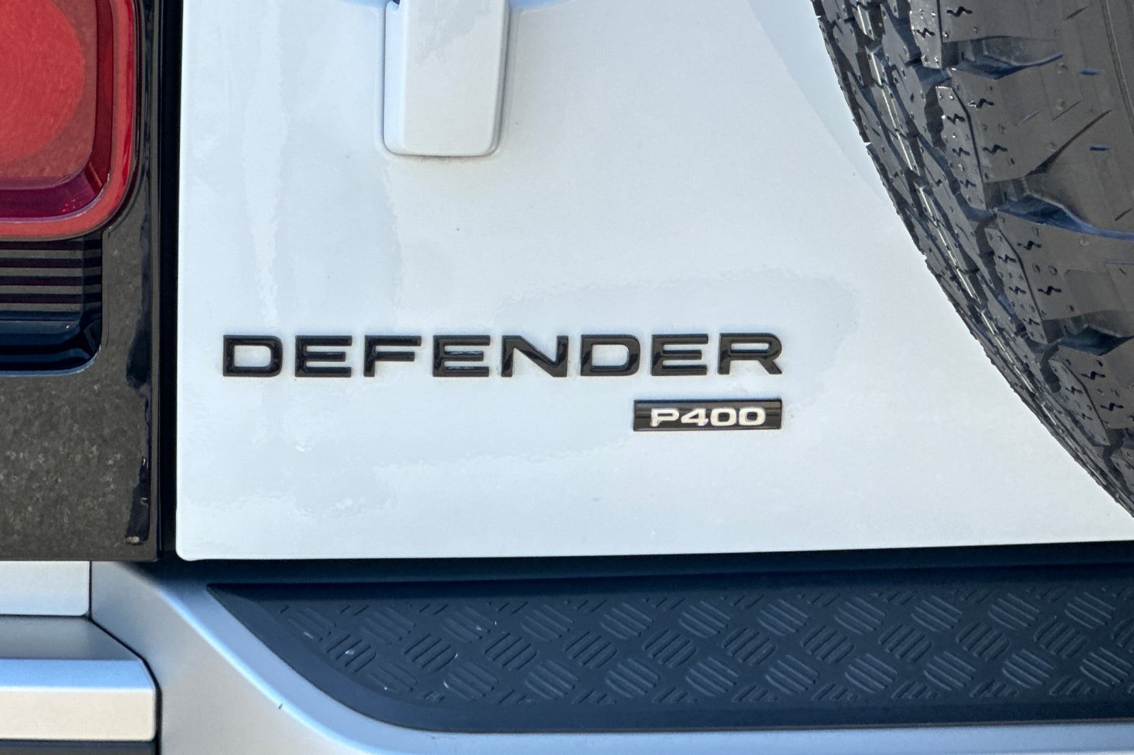 2021 Land Rover Defender 110 SE photo 32