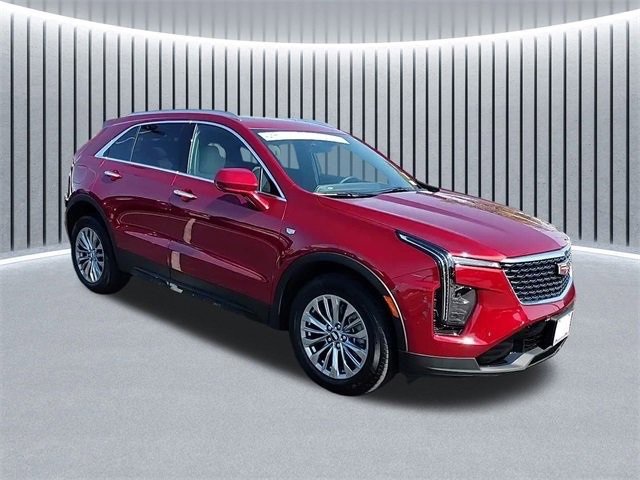 2024 Cadillac XT4 Luxury's photo
