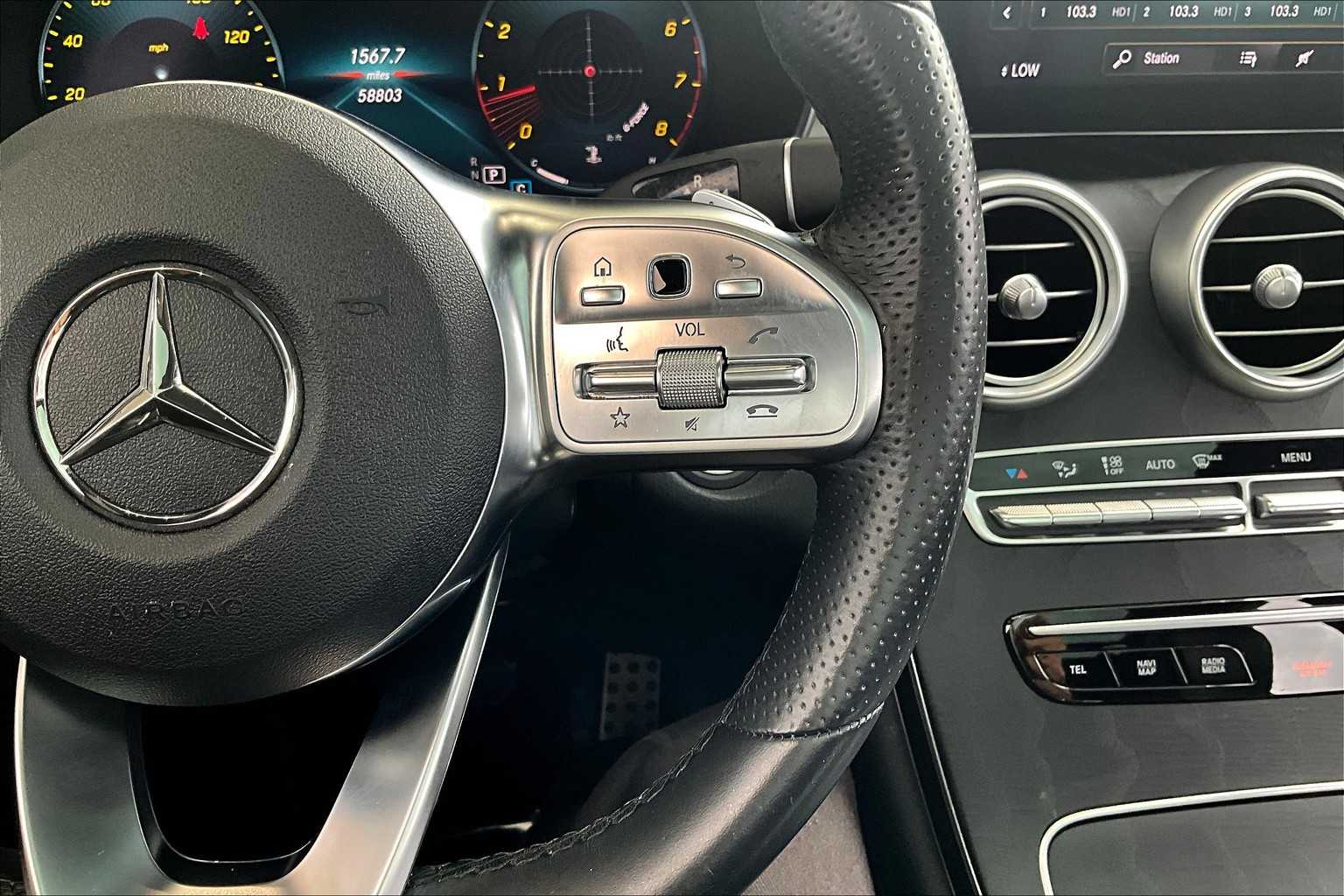 2021 Mercedes Benz GLC 300 photo 21