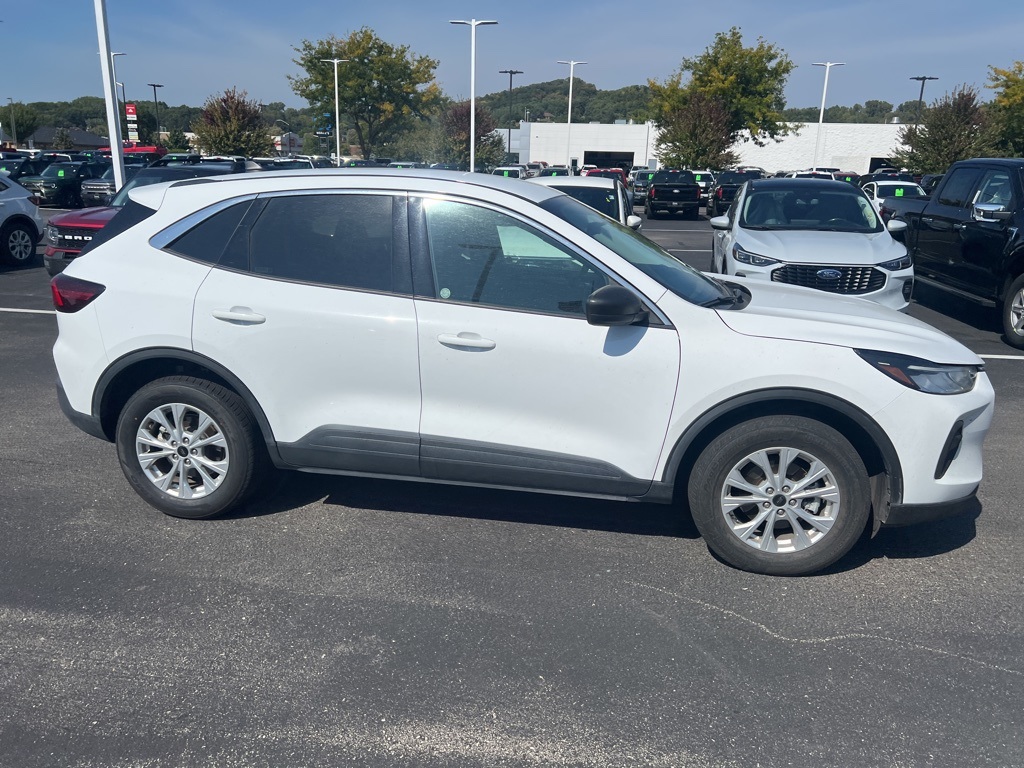 2024 Ford Escape Active photo 2