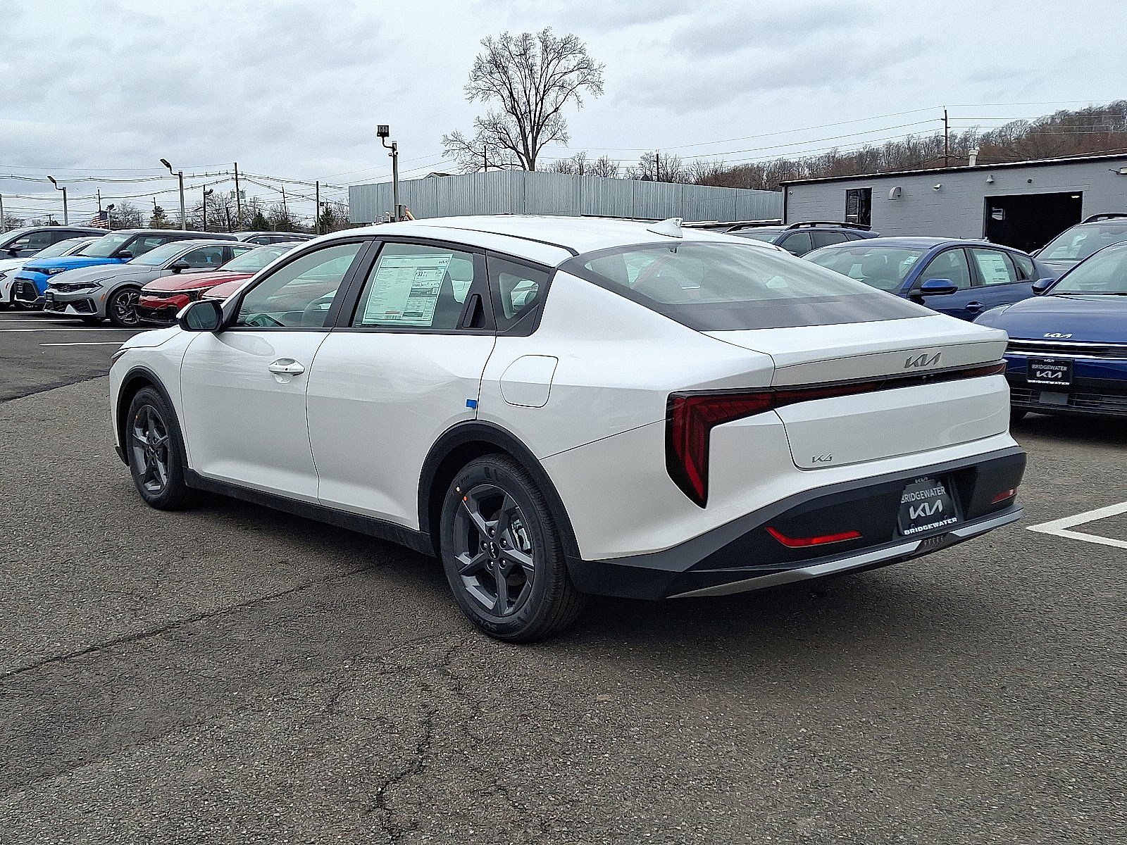 2025 Kia K4 LXS photo 2
