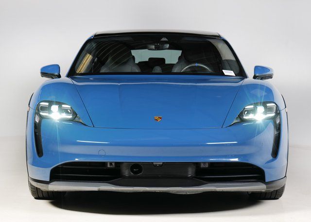 2022 Porsche Taycan Cross Turismo 4 photo 8