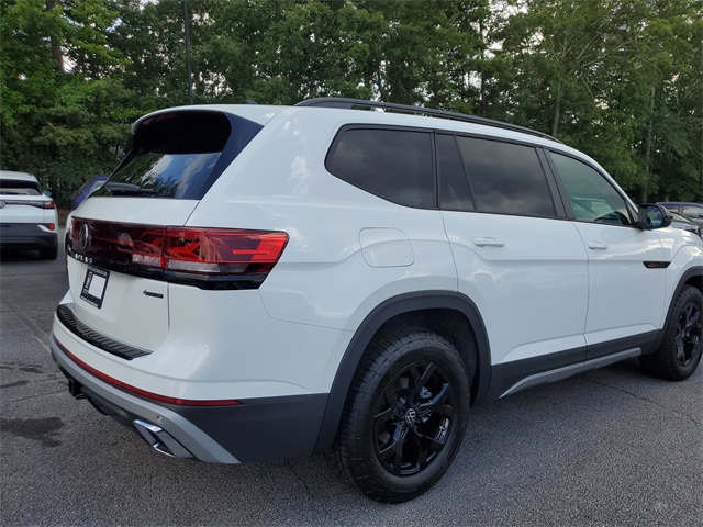 2025 Volkswagen Atlas Peak Edition SE photo 4