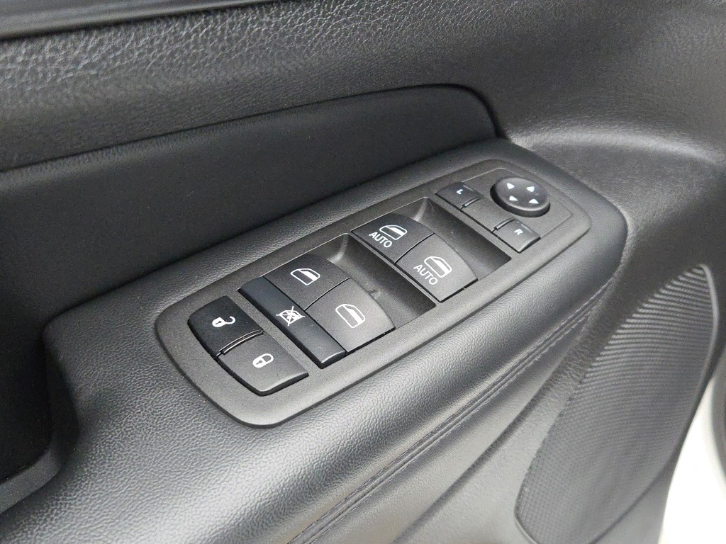 2022 Jeep Cherokee Laredo X photo 24