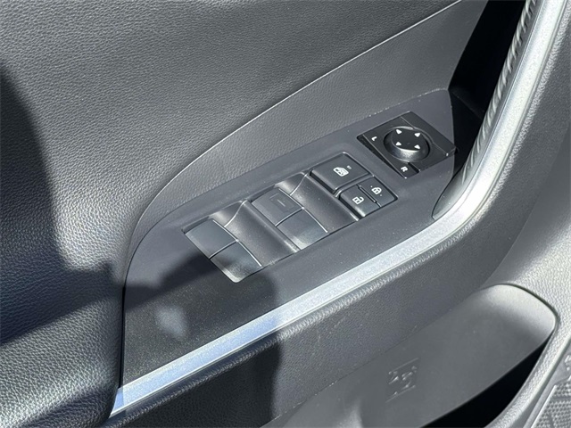 2021 Toyota RAV4 Prime XSE photo 30