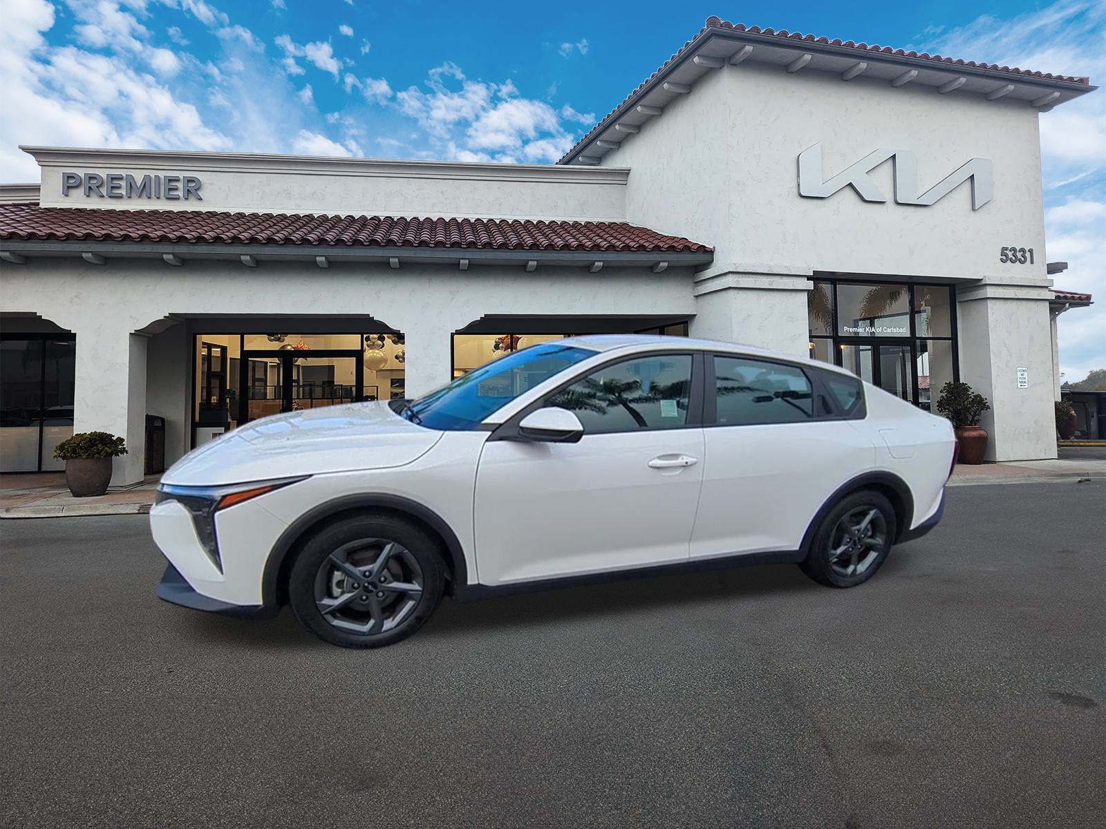 2025 Kia K4 LXS photo 3