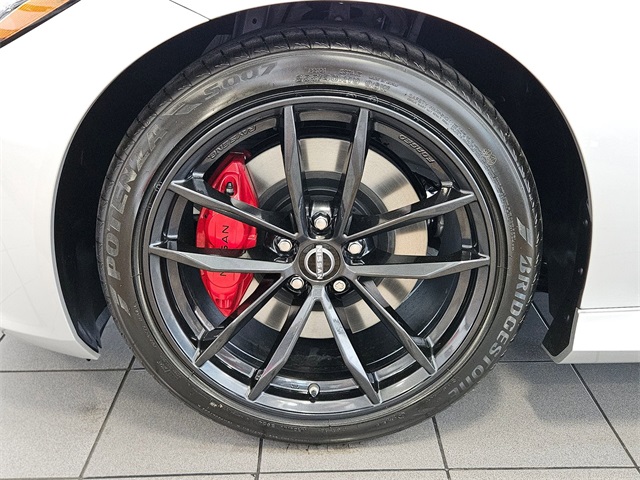2025 Nissan Z Performance photo 4