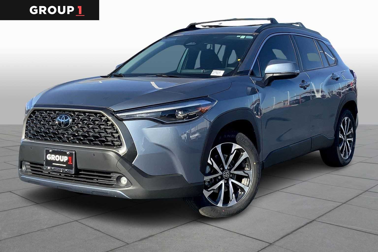 2023 Toyota Corolla Cross XLE's photo