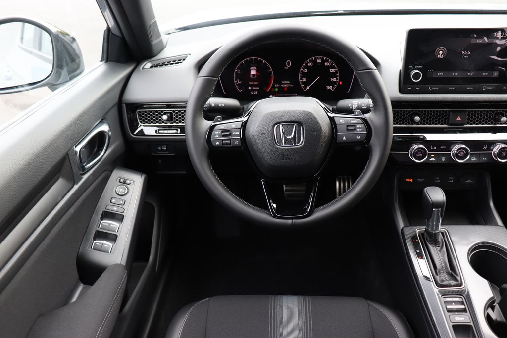 2025 Honda Civic Sport photo 18