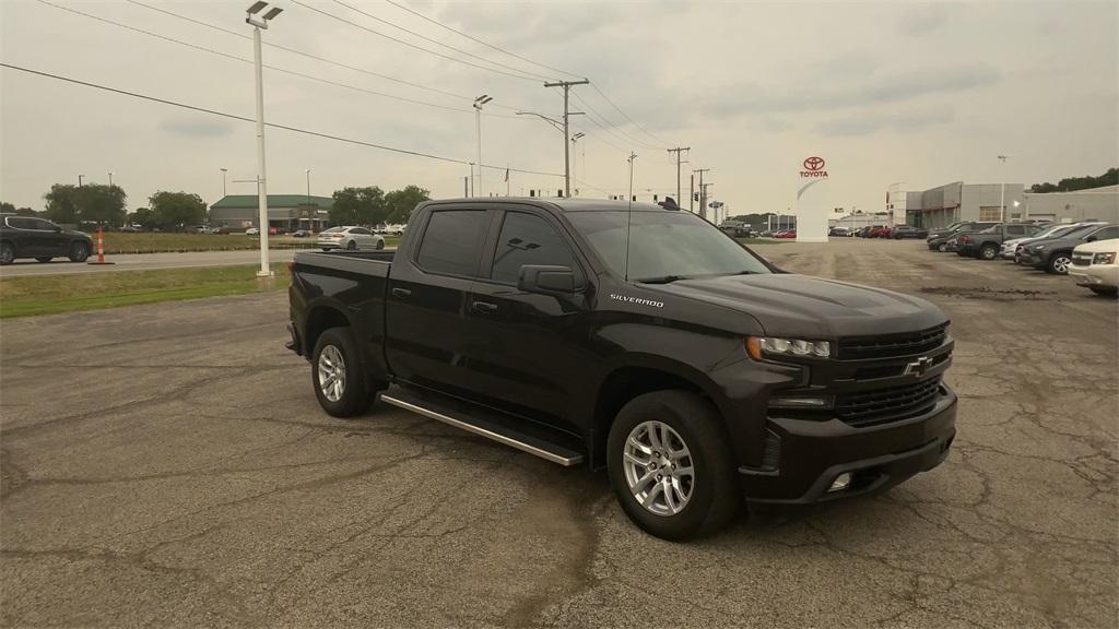 2019 Chevrolet Silverado 1500 RST photo 2