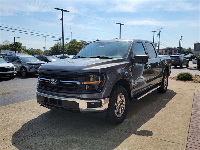 2024 Ford F-150 XLT photo 8