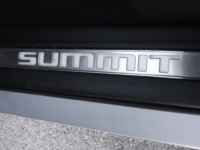 2023 Jeep Grand Cherokee Summit Reserve High Altitude photo 16