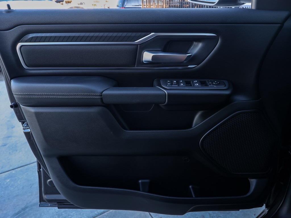 New 2026 Granite Crystal Metallic Clear-Coat Exterior Paint RAM Big Horn/Lone Star image 21