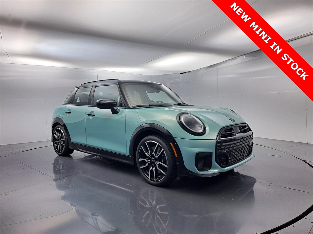 2026 MINI Hardtop 4 Door S's photo