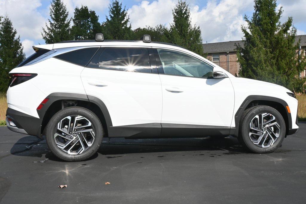 2025 Hyundai Tucson Hybrid Limited photo 4