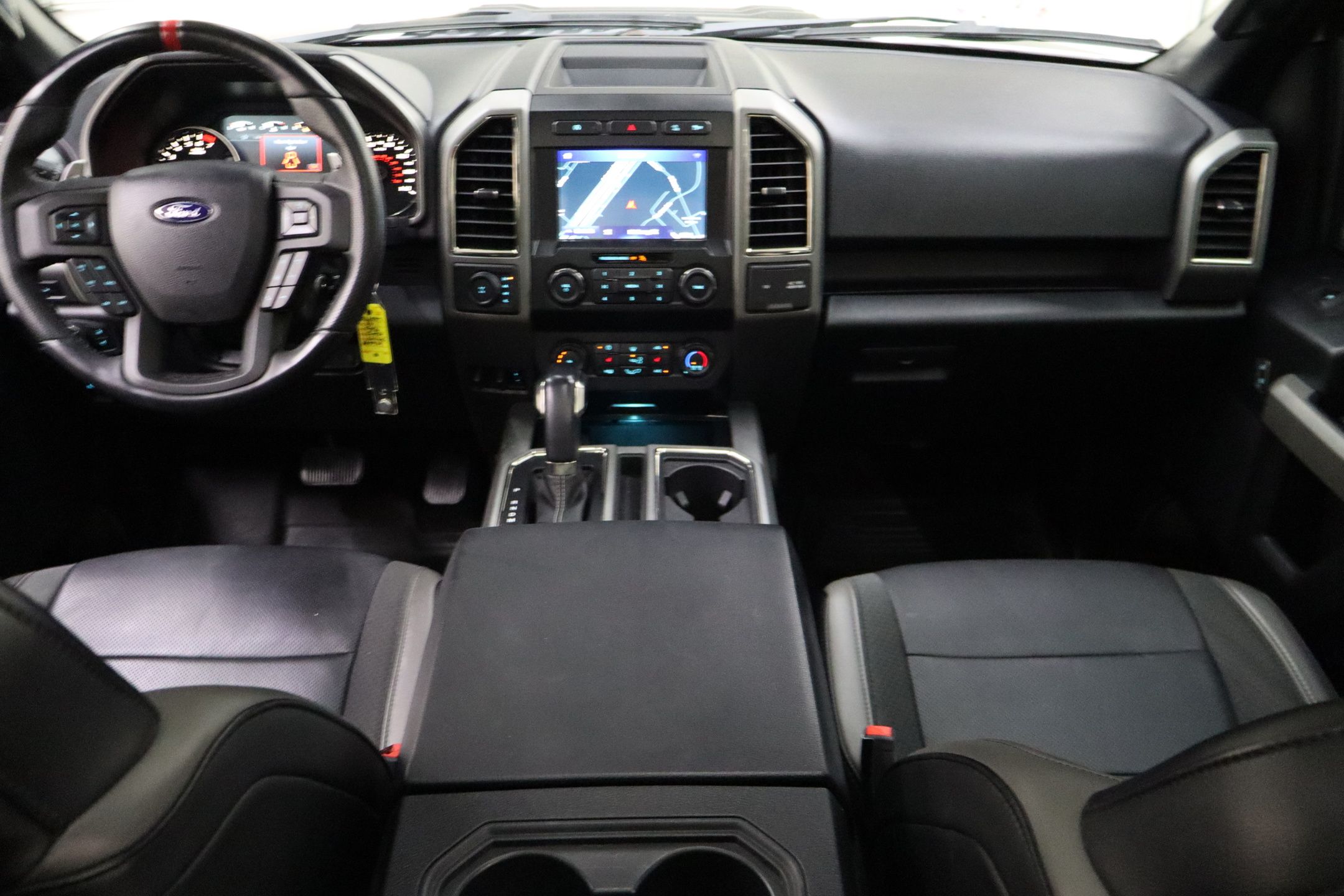 2020 Ford F-150 Raptor photo 26
