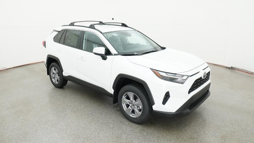2025 Toyota RAV4 XLE photo 29
