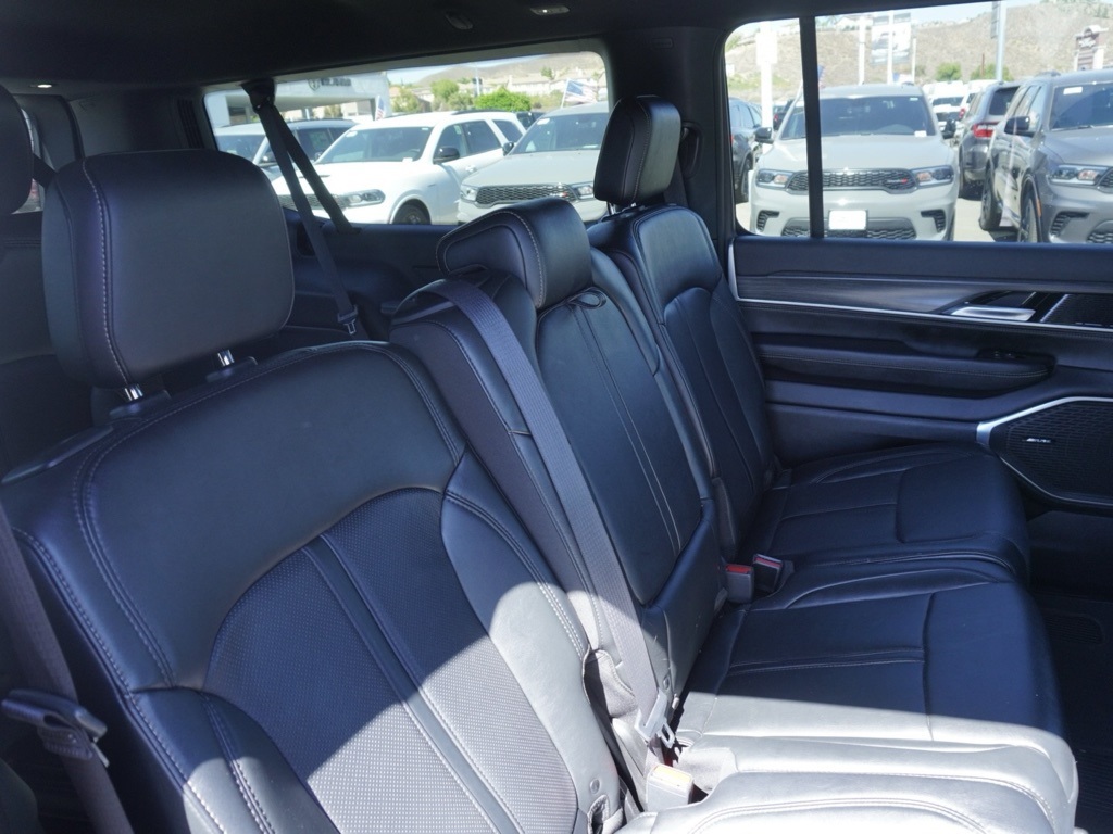 2023 Jeep Wagoneer L Series II photo 20