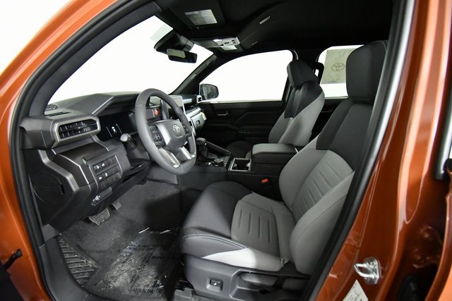 2025 Toyota Tacoma TRD Off-Road Double Cab photo 4