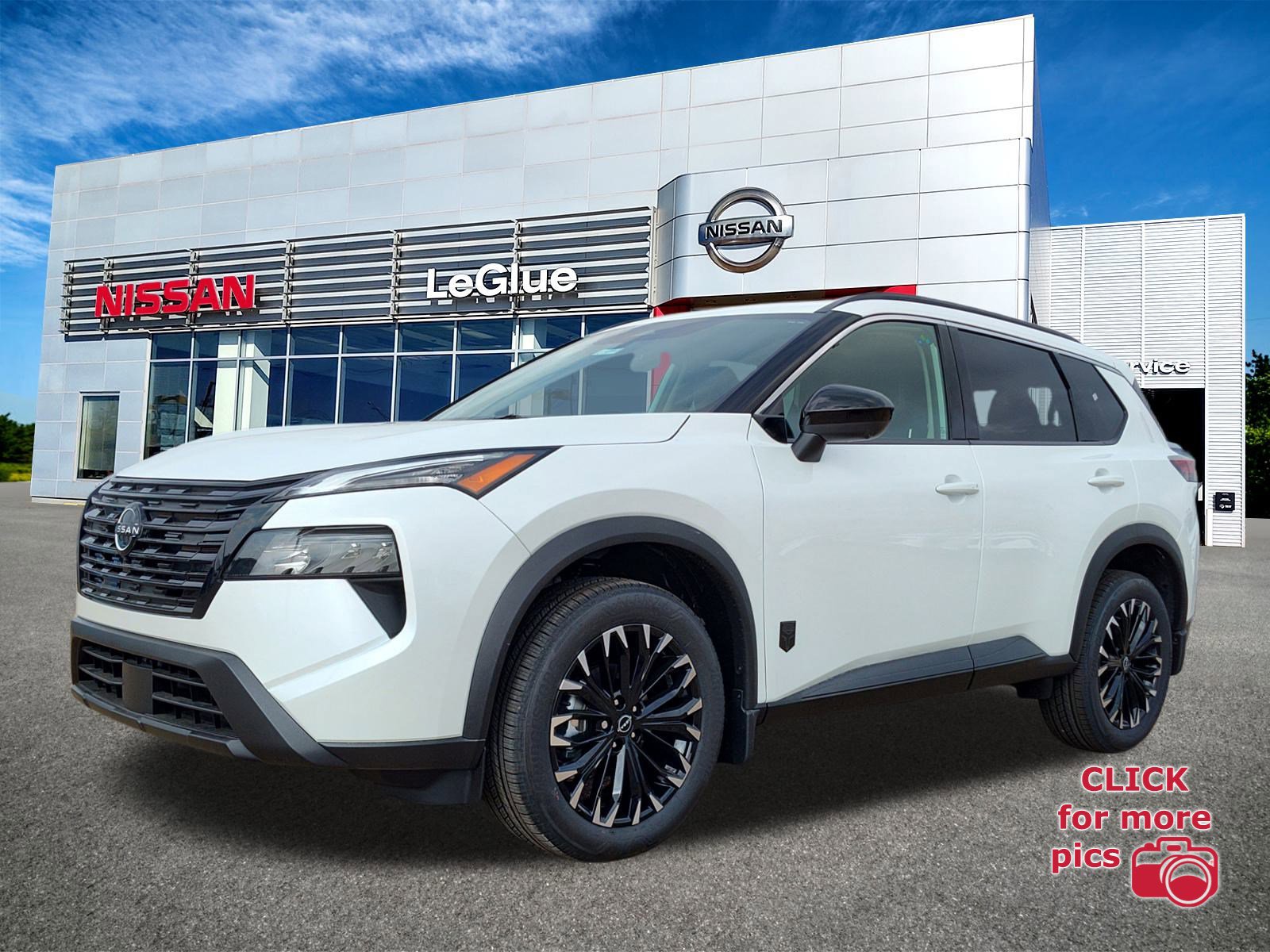 2026 Nissan Rogue Dark Armor's photo