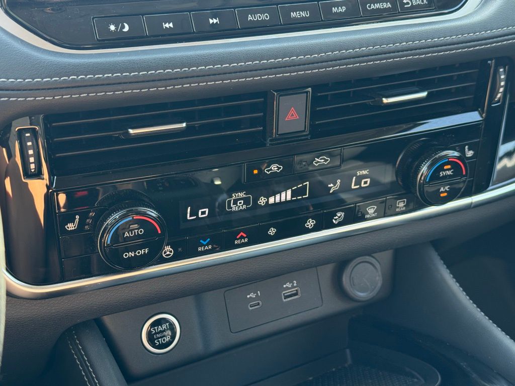 2023 Nissan Rogue SL photo 22