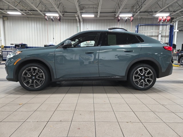 2025 Bmw X2 xDrive28i photo 2