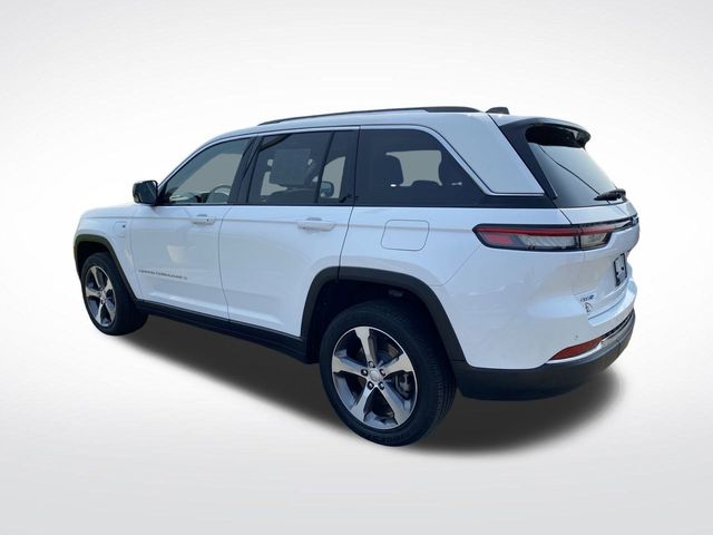 2022 Jeep Cherokee Limited 4xe photo 3