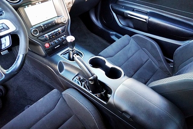 Used 2017 White Ford Shelby GT350 image 25