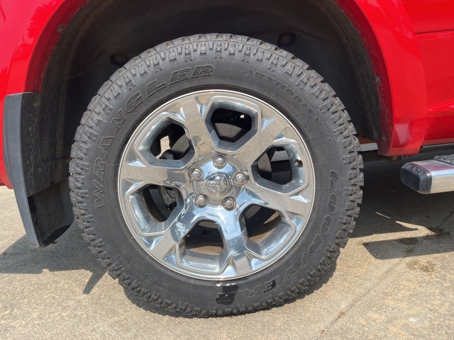 2017 Ram 1500 Laramie photo 32