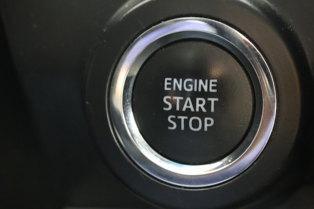 2014 Toyota Camry L photo 15