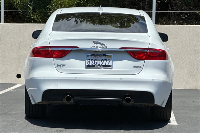2020 Jaguar XF 25t Prestige photo 4