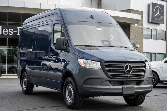 2026 Mercedes-Benz Sprinter Cargo Van Base's photo