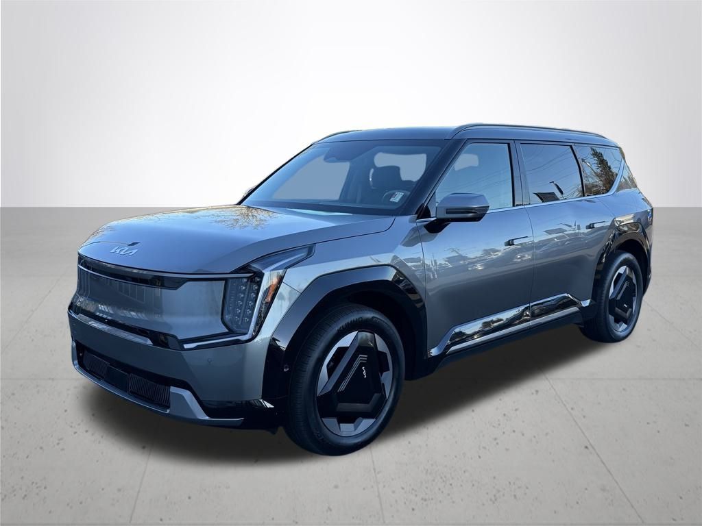 Used 2024 Kia Ev9 Land with VIN KNDADFS5XR6033067 for sale in Gladstone, OR