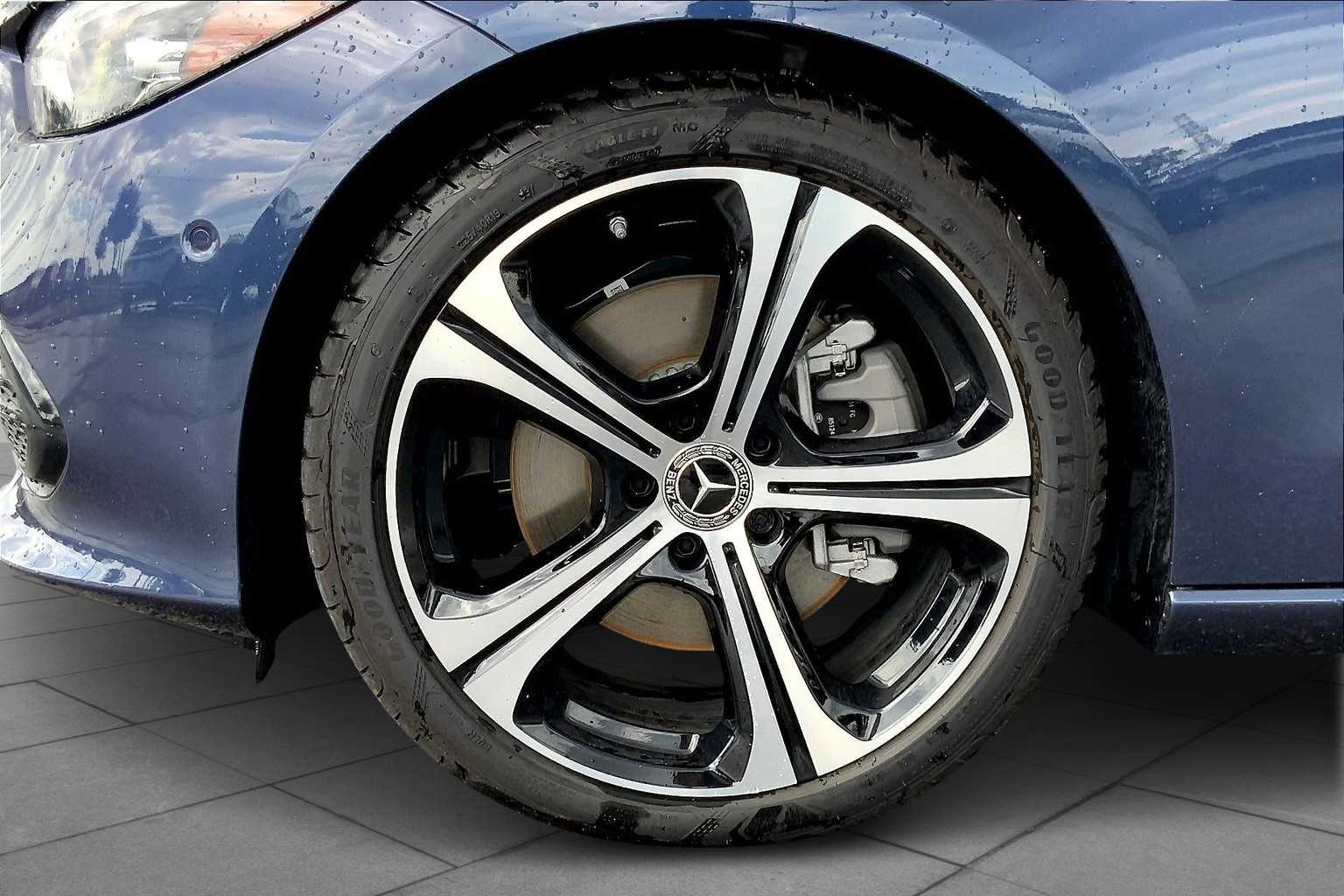 2025 Mercedes Benz C 300 photo 19