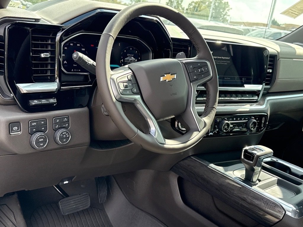 2026 Chevrolet Silverado 1500 LTZ photo 2