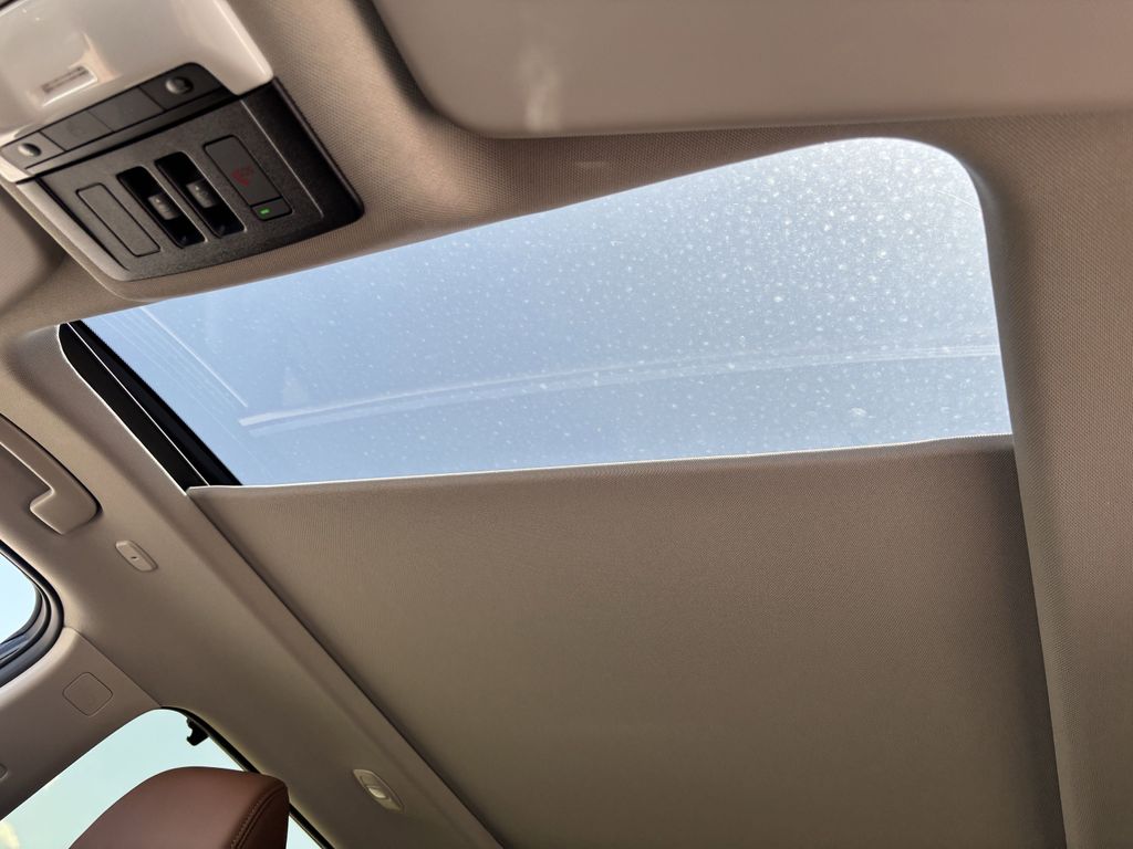 2025 Nissan Rogue Platinum photo 13
