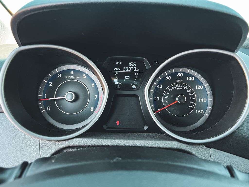 2012 Hyundai Elantra GLS photo 15