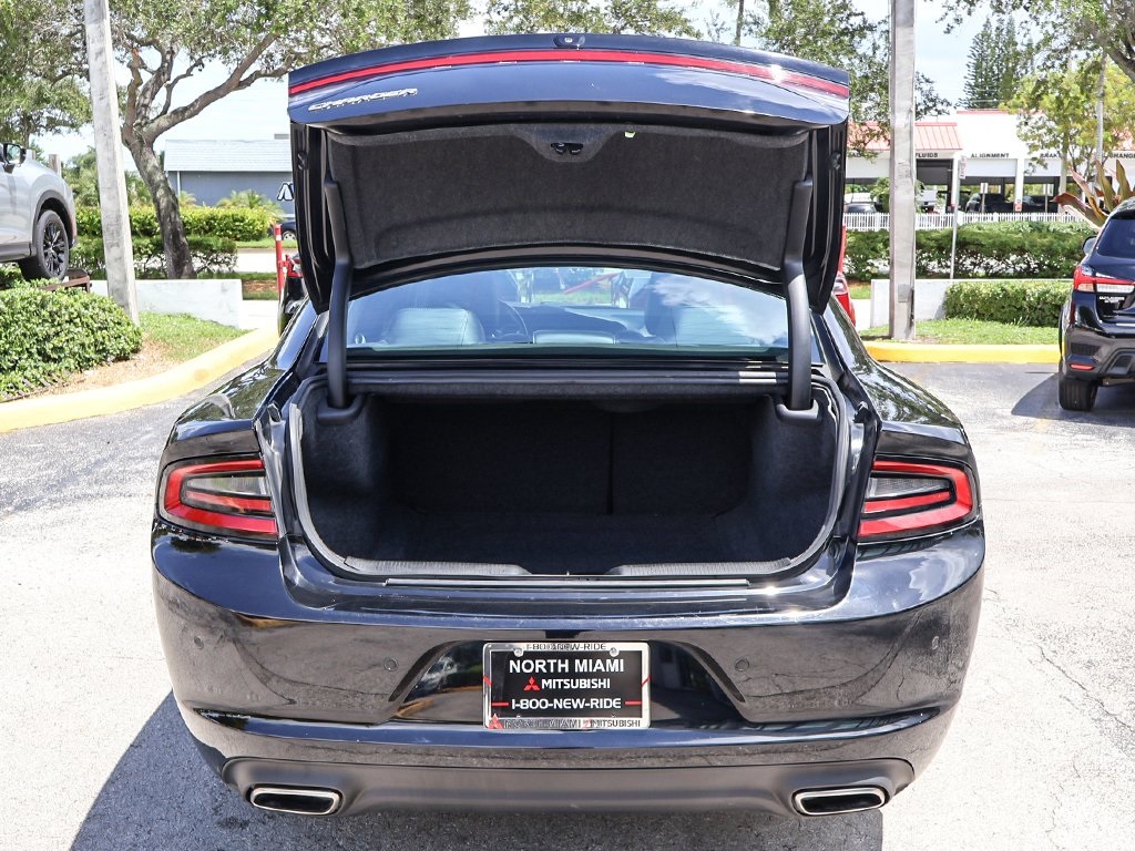 2022 Dodge Charger SXT photo 19