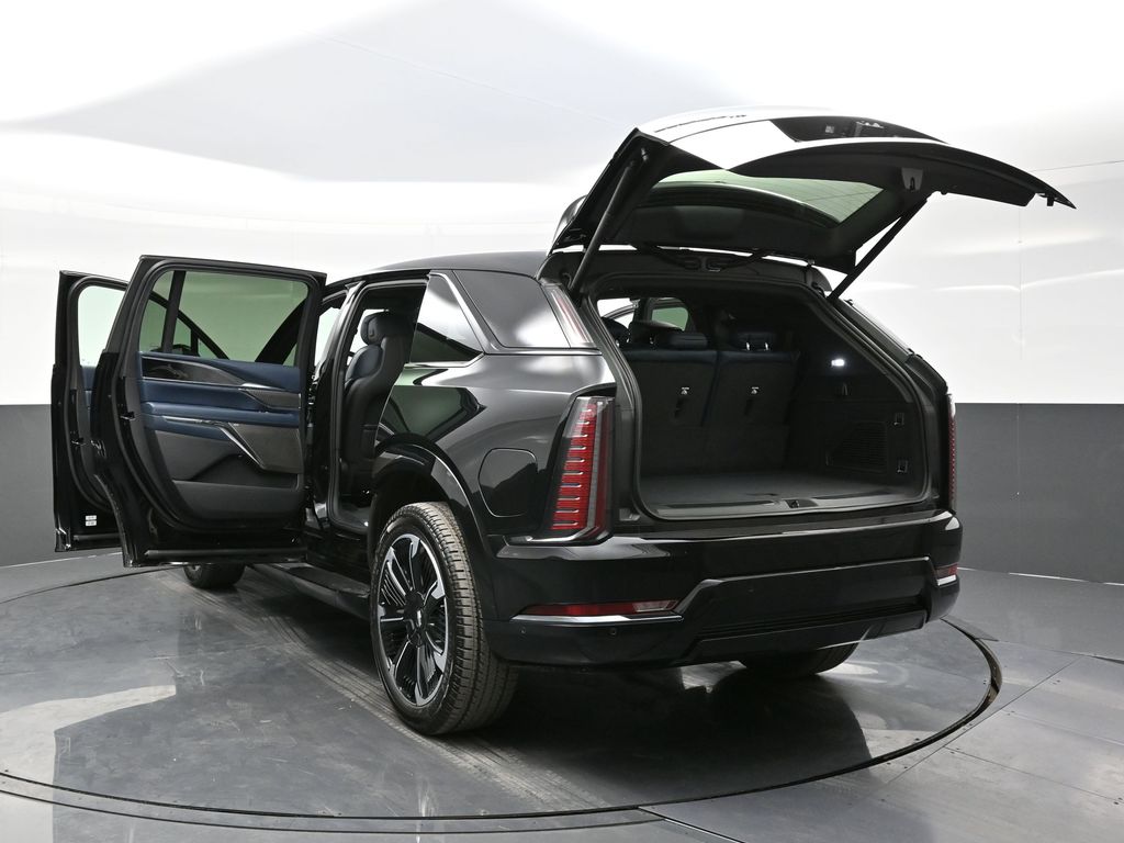 2025 Cadillac Escalade IQ Sport photo 19